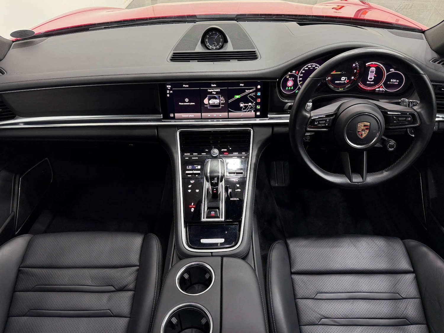 Used Porsche Panamera 2023 for sale - 77833848: Photo 23