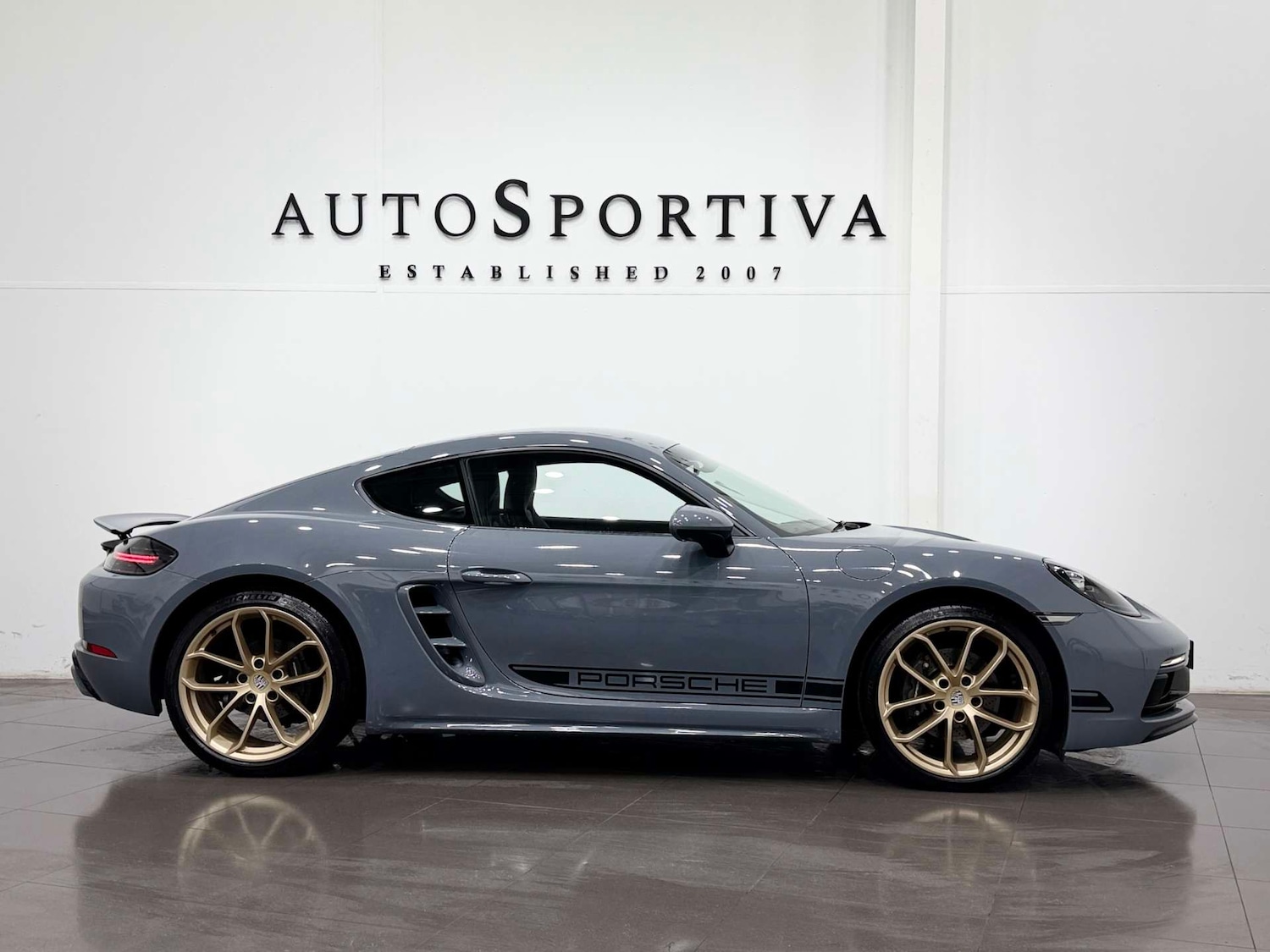 Used Porsche Other 2023 for sale - 77903027: Photo 8