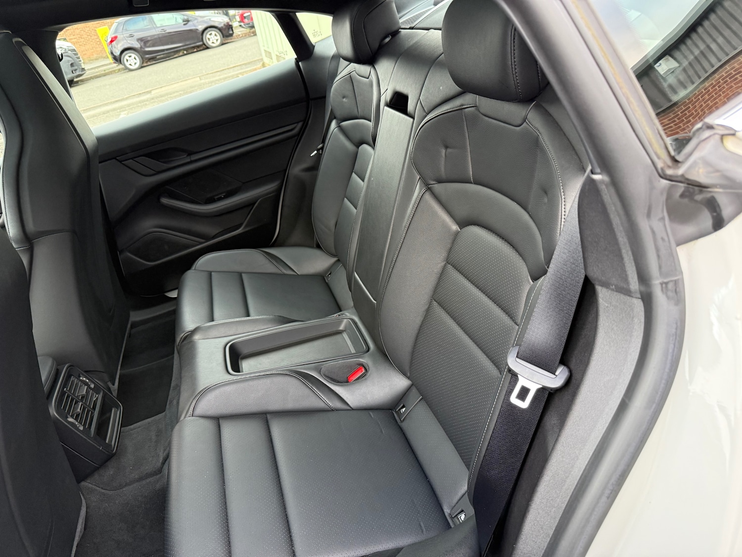 Used Porsche Taycan 2020 for sale - 78131366: Photo 12