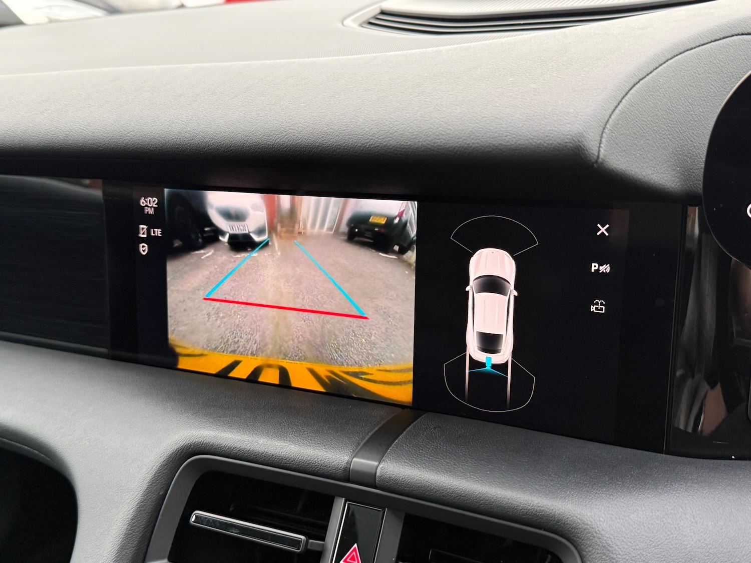 Used Porsche Taycan 2020 for sale - 78131366: Photo 15