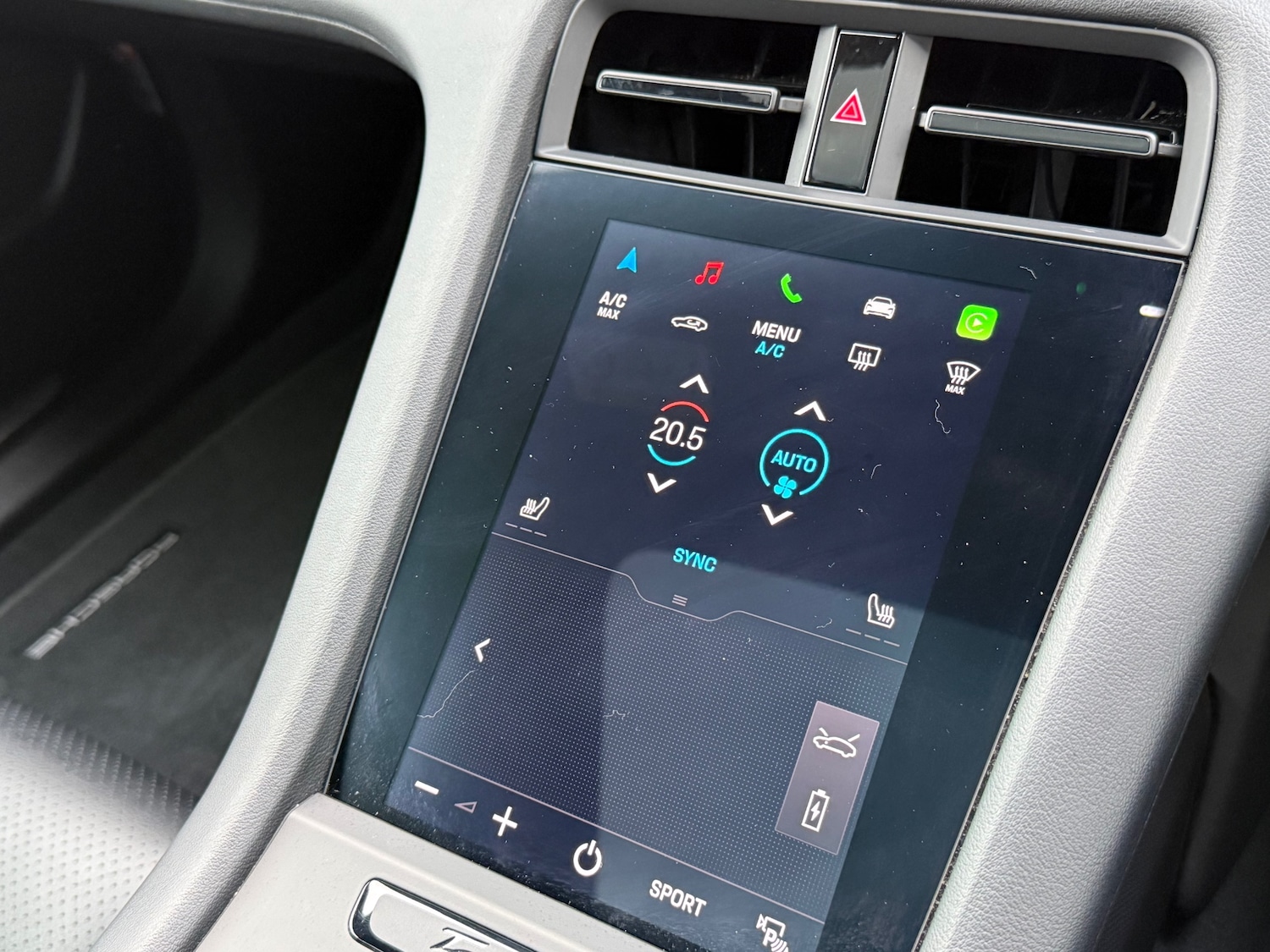 Used Porsche Taycan 2020 for sale - 78131366: Photo 16