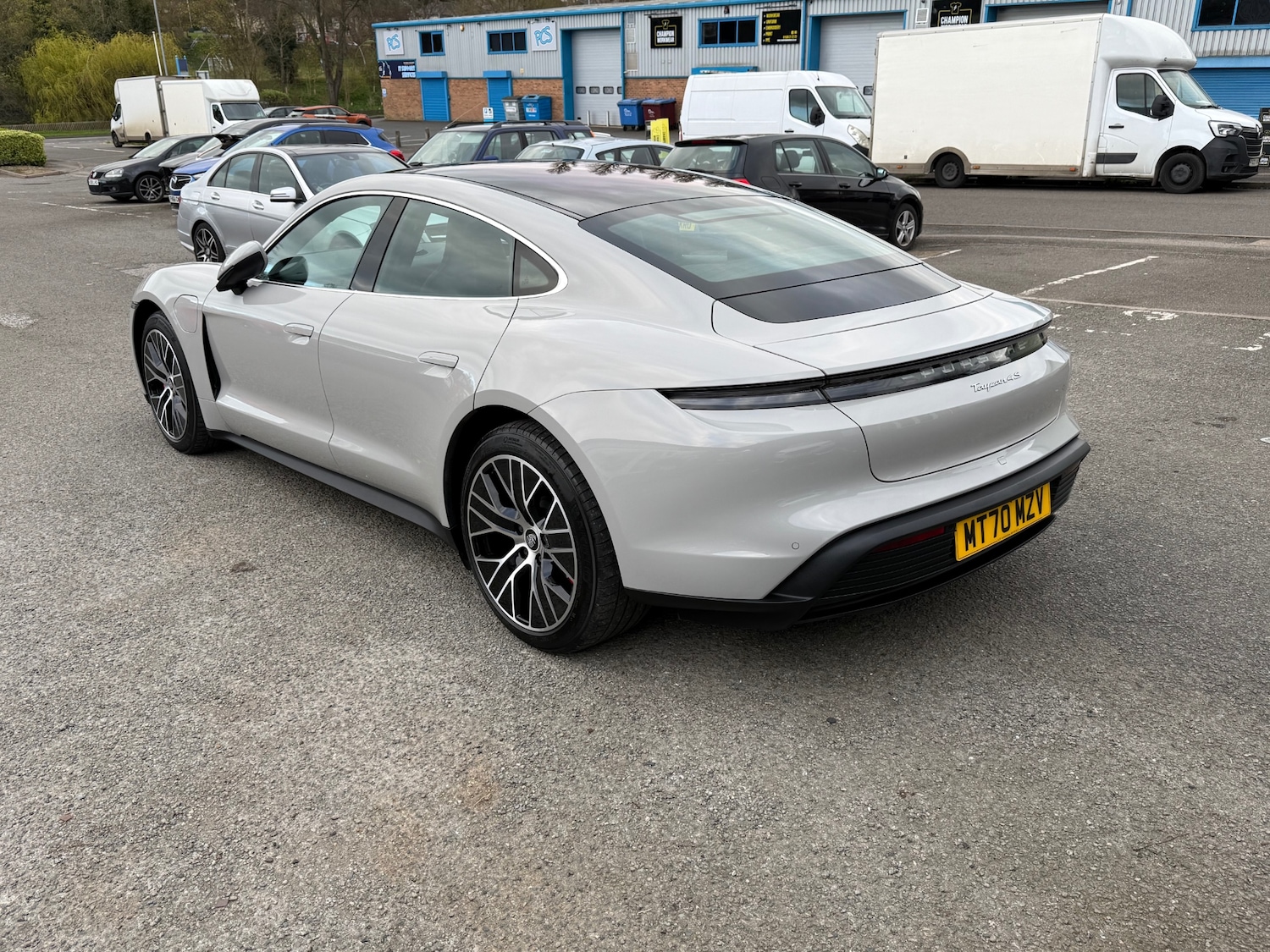 Used Porsche Taycan 2020 for sale - 78131366: Photo 5