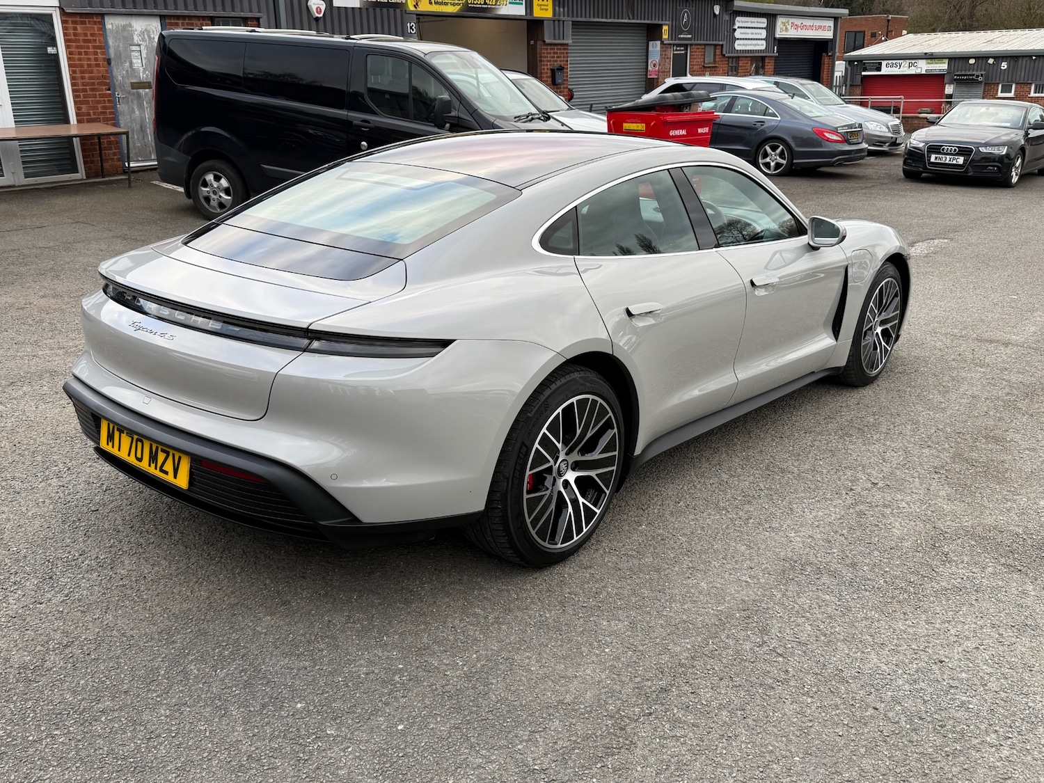 Used Porsche Taycan 2020 for sale - 78131366: Photo 6