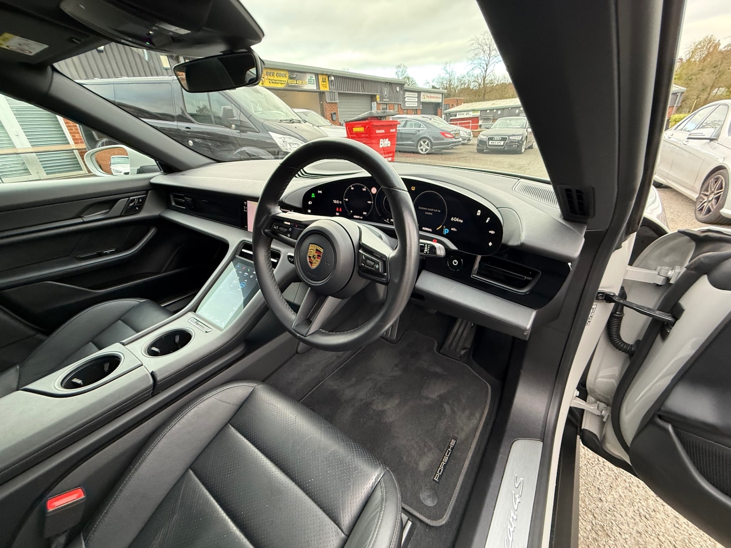 Used Porsche Taycan 2020 for sale - 78131366: Photo 7