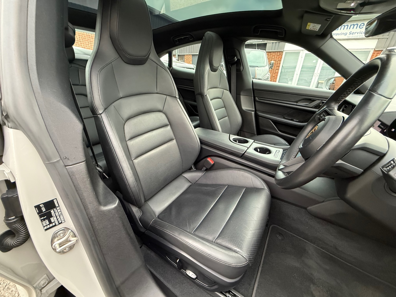 Used Porsche Taycan 2020 for sale - 78131366: Photo 8