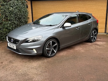 Volvo V40 feature image