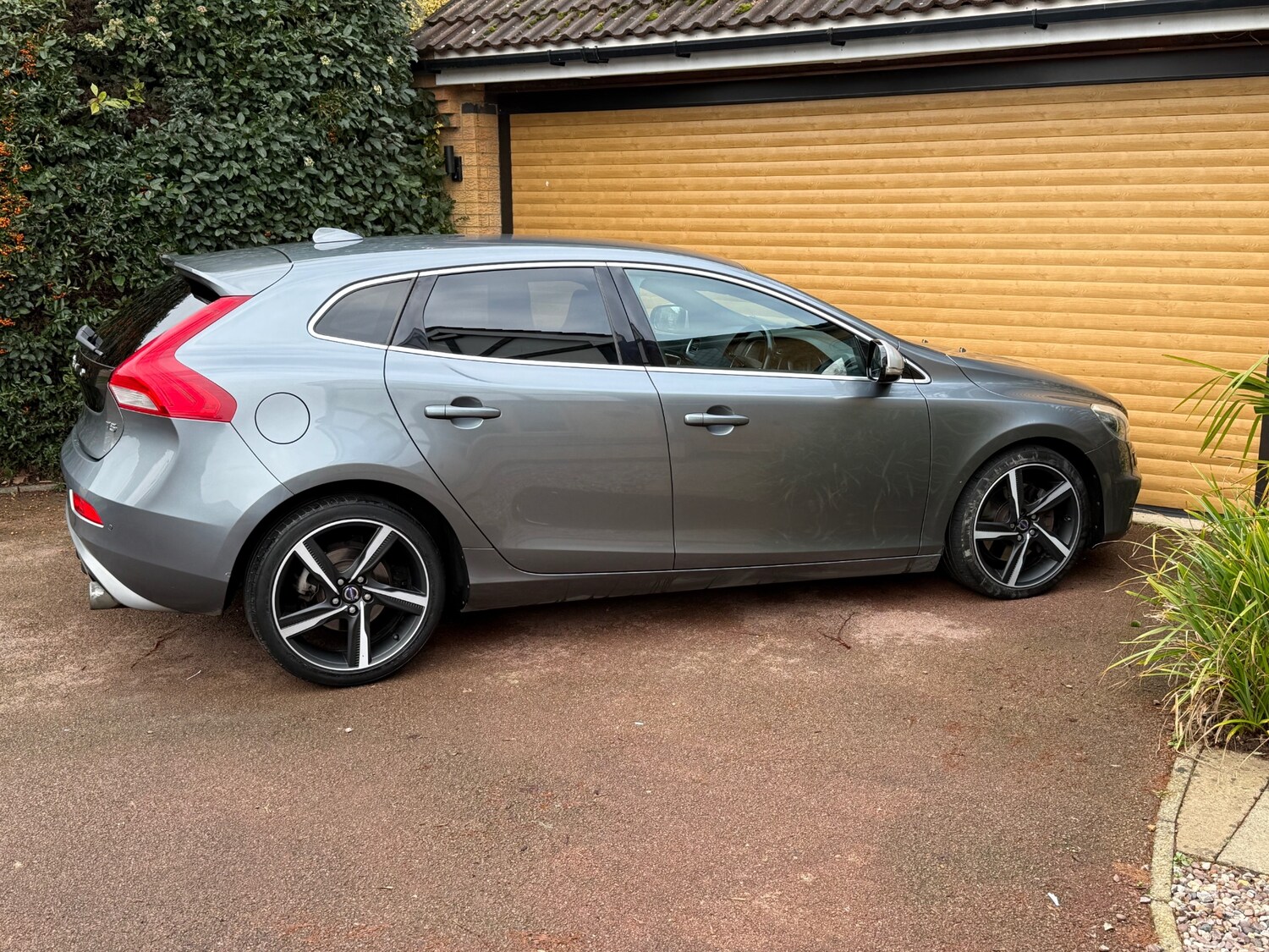 Used Volvo V40 2014 for sale - 77746177: Photo 6