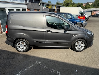 Used Ford Transit Courier 2023 for sale - 78995637: Photo