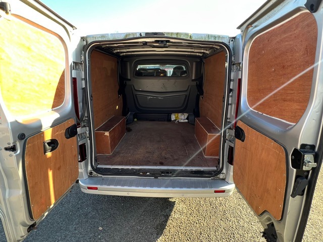 Used Vauxhall Vivaro 2017 for sale - 77180312: Photo 15