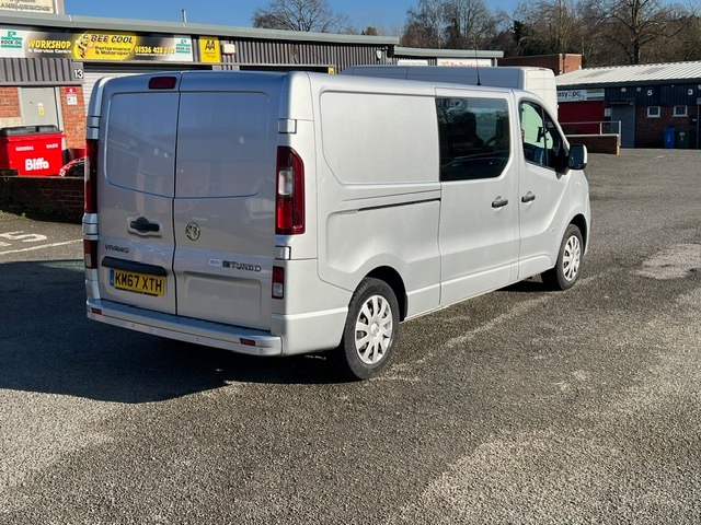 Used Vauxhall Vivaro 2017 for sale - 77180312: Photo 7