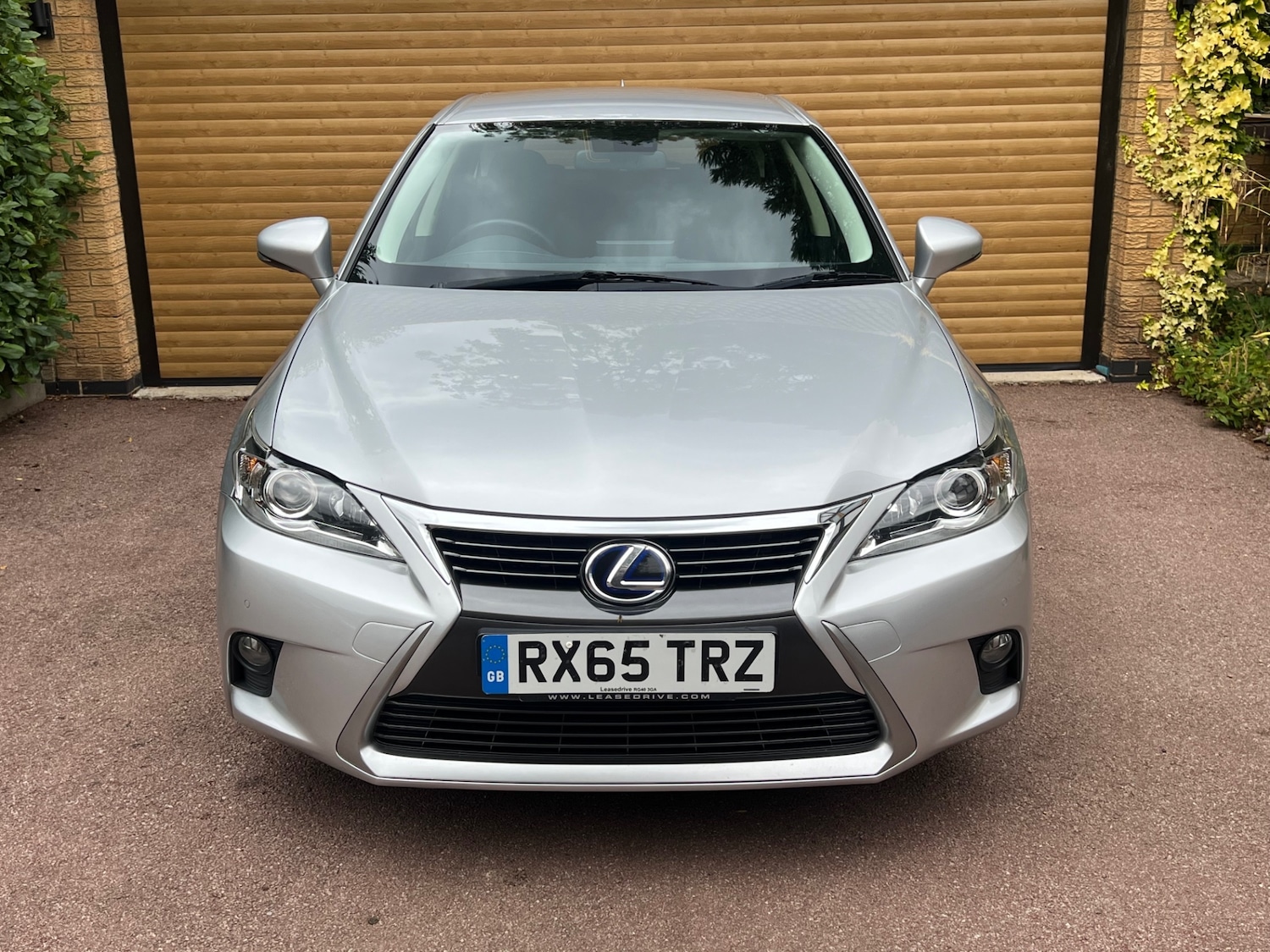 Used Lexus CT 2015 for sale - 76391245: Photo 2