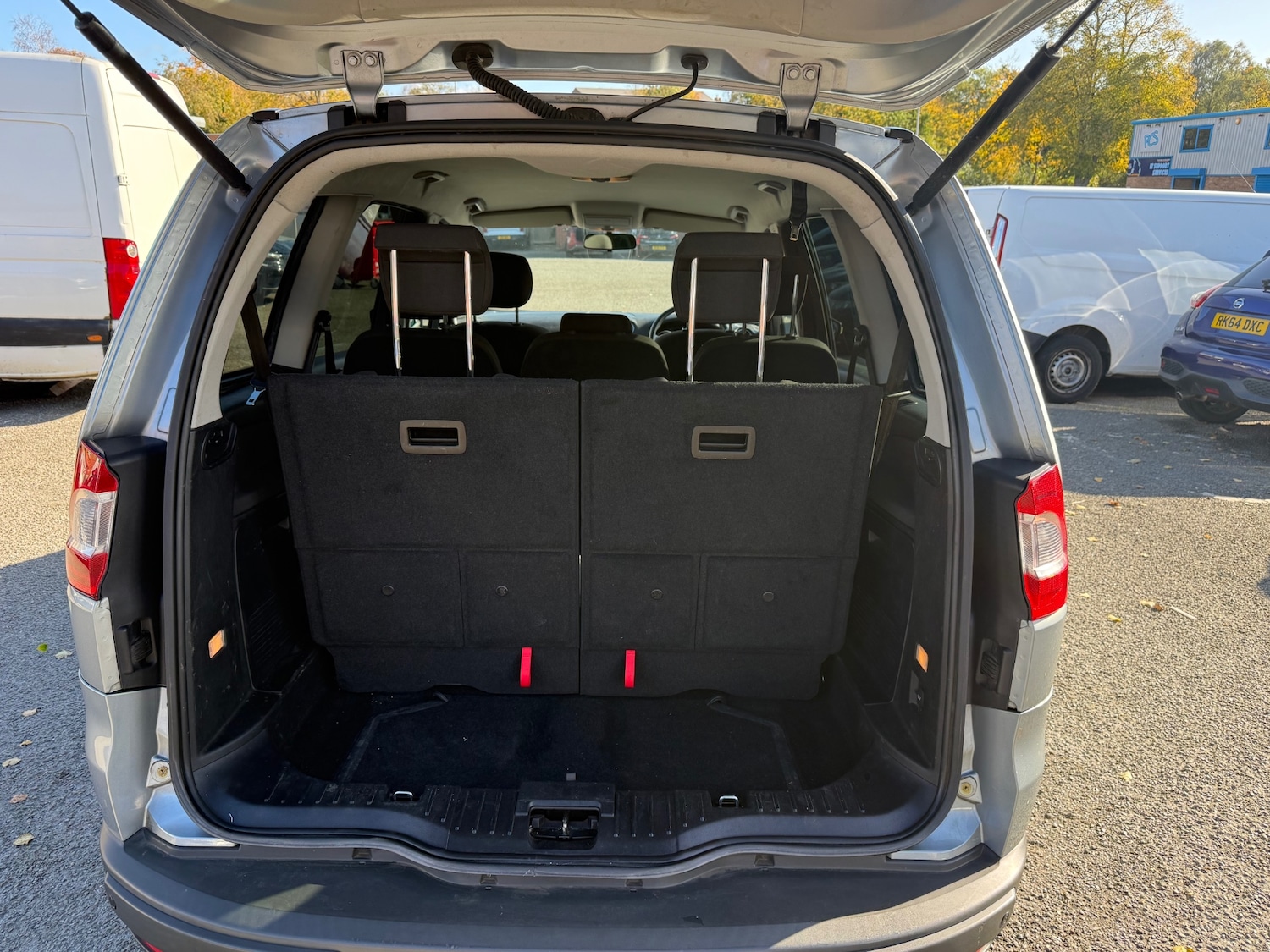 Used Ford Galaxy 2010 for sale - 77916074: Photo 13