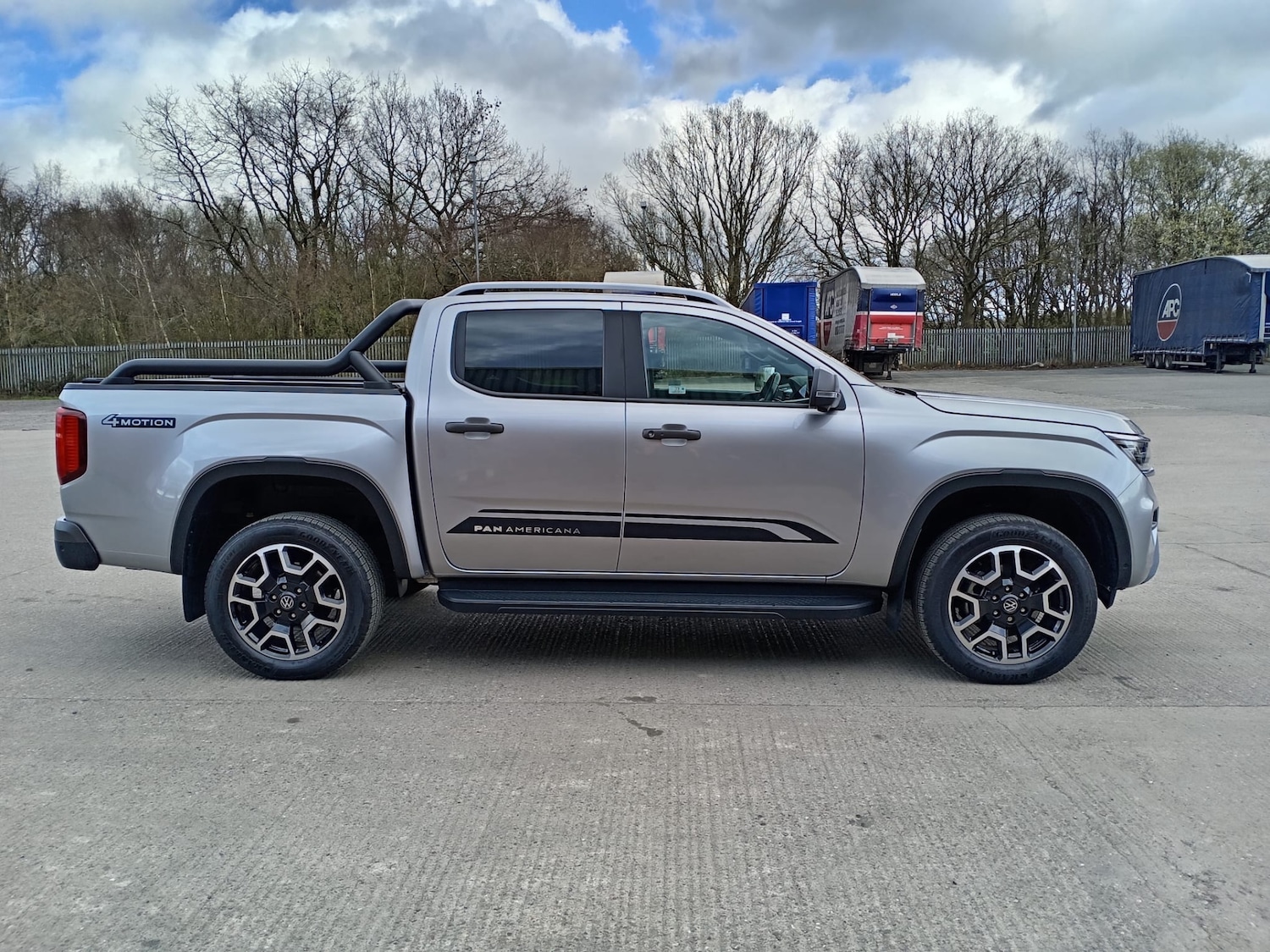 Used Volkswagen Amarok 2025 for sale - 78013038: Photo 3