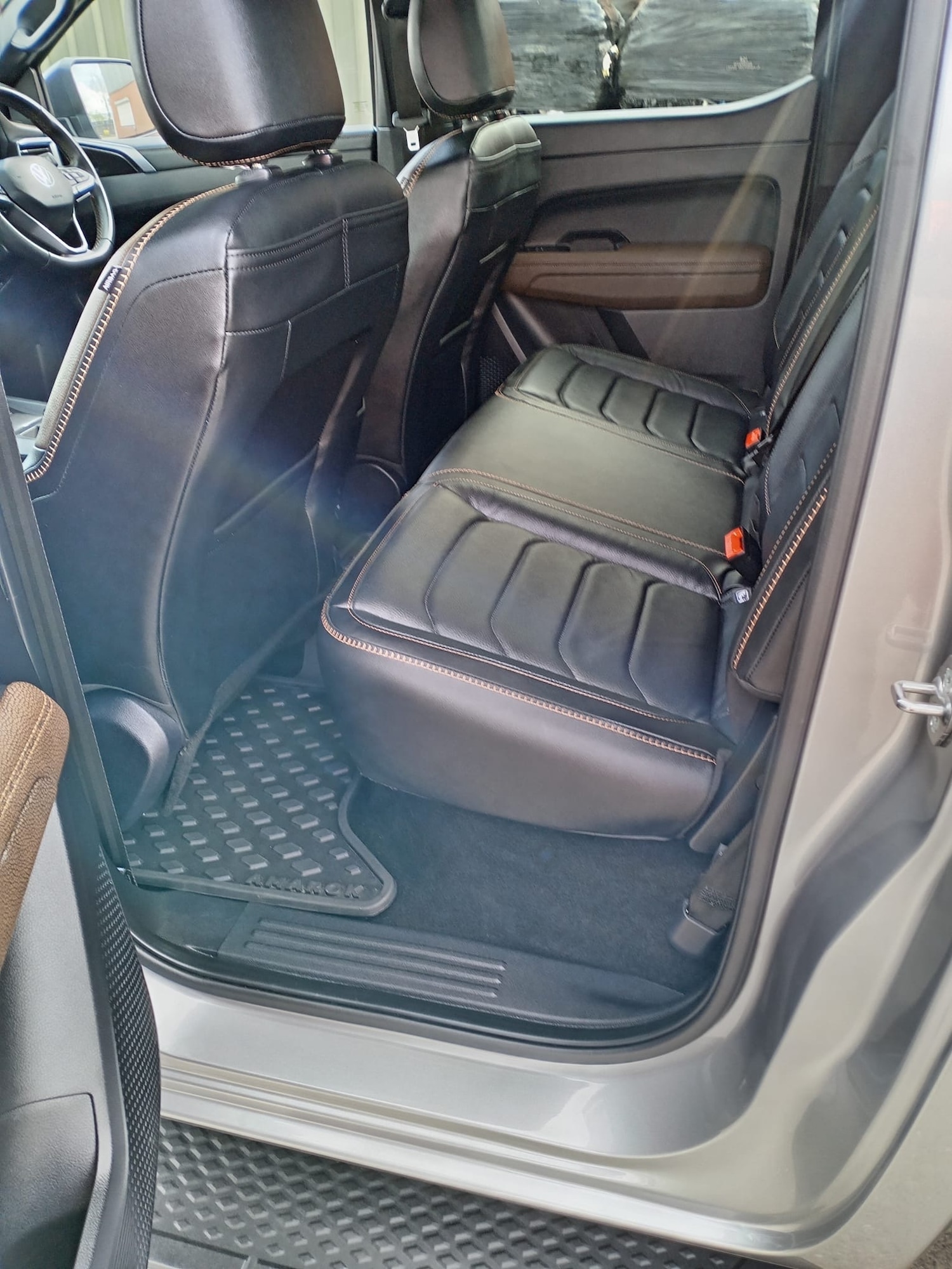 Used Volkswagen Amarok 2025 for sale - 78013038: Photo 8