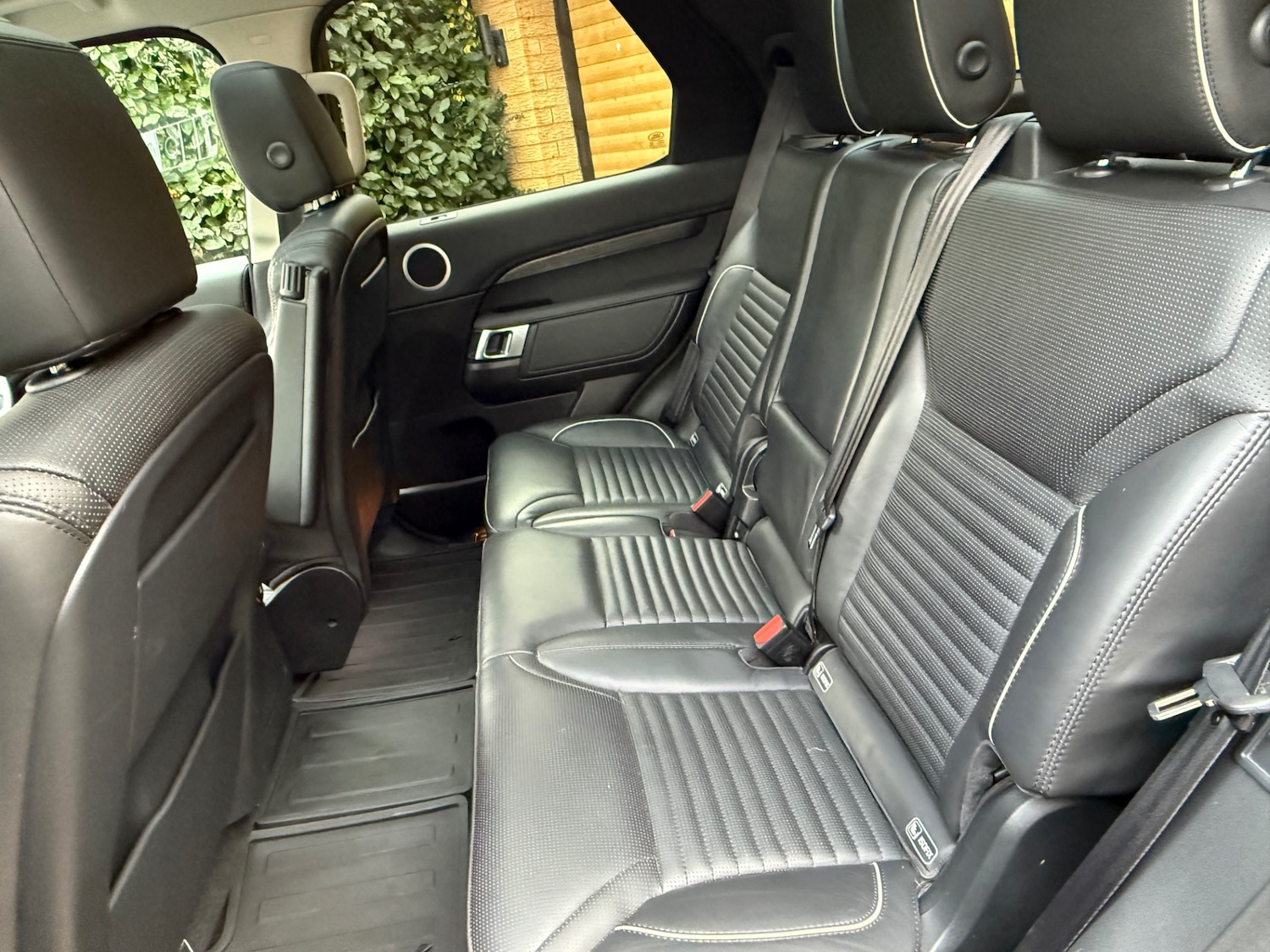 Used Land Rover Discovery 2017 for sale - 77461856: Photo 12