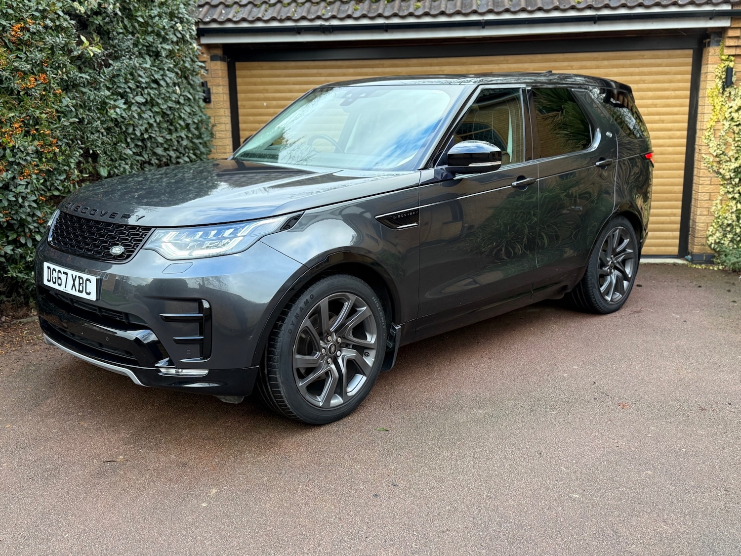 Used Land Rover Discovery 2017 for sale - 77461856: Photo 3