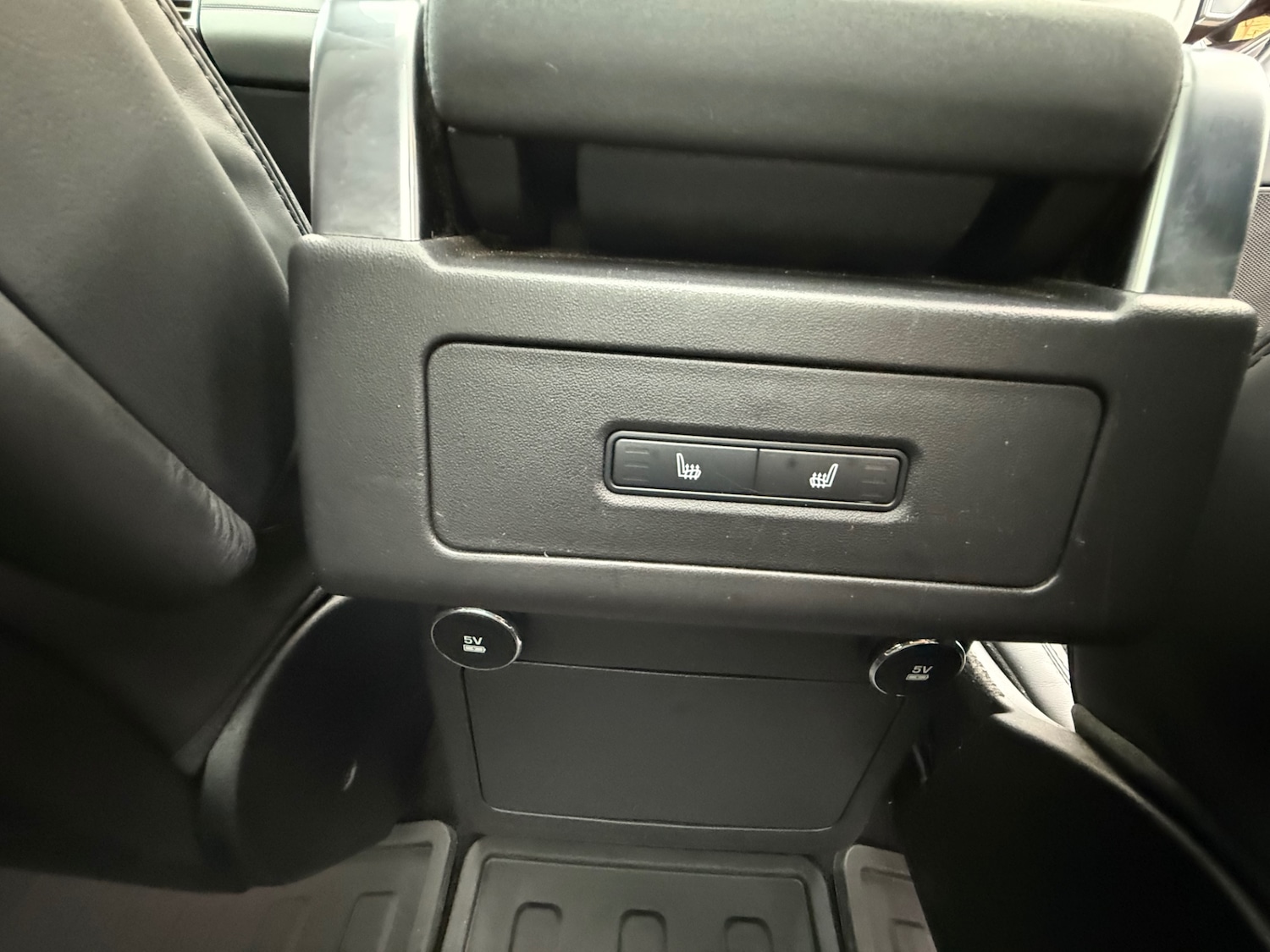 Used Land Rover Discovery 2017 for sale - 77461856: Photo 31