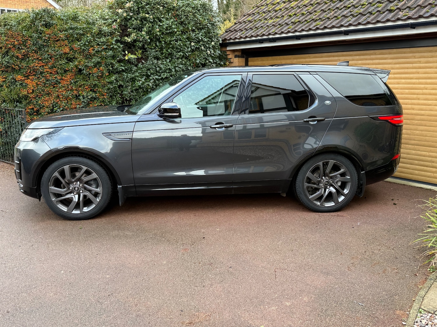 Used Land Rover Discovery 2017 for sale - 77461856: Photo 4