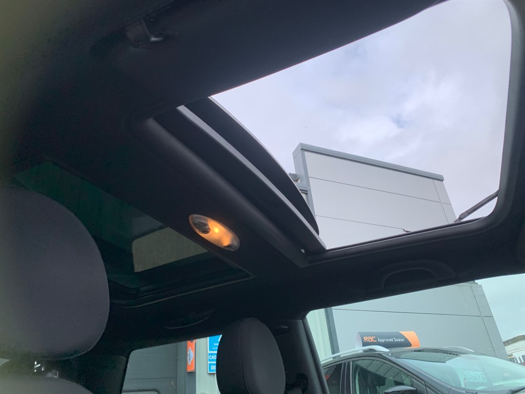 Used MINI Hatch 2011 for sale - 77679111: Photo 12