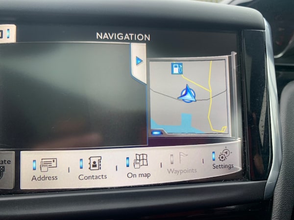 Used Peugeot 208 2014 for sale - 76255129: Photo 17