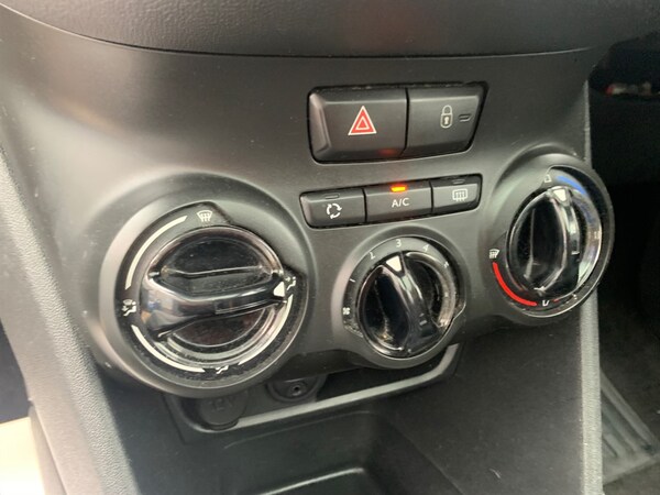 Used Peugeot 208 2014 for sale - 76255129: Photo 18