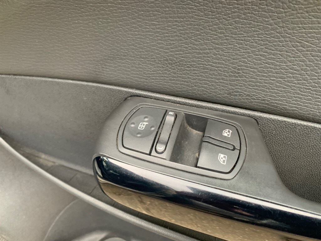 Used Vauxhall Corsa 2012 for sale - 77679123: Photo 14