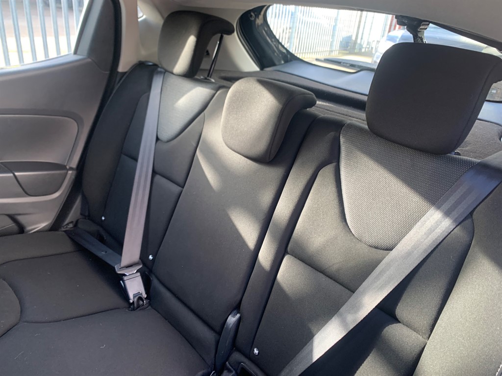 Used Renault Clio 2015 for sale - 76895002: Photo 13