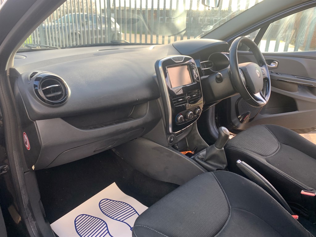 Used Renault Clio 2015 for sale - 76895002: Photo 14