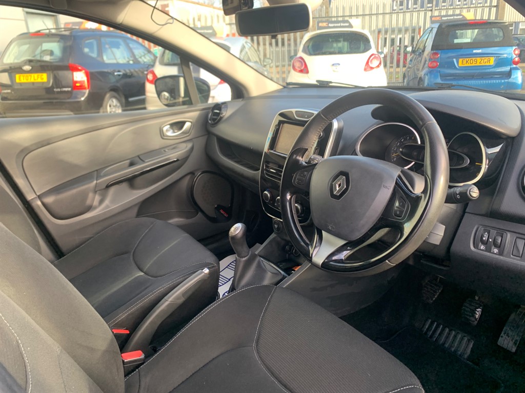 Used Renault Clio 2015 for sale - 76895002: Photo 18