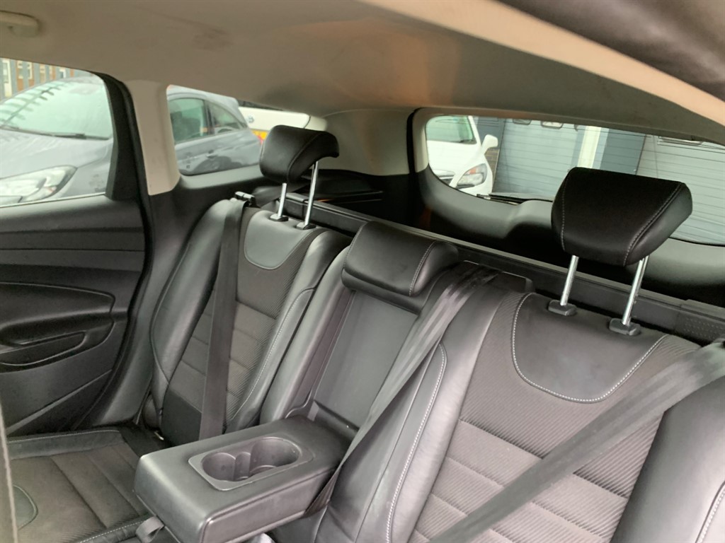 Used Ford Kuga 2016 for sale - 77600713: Photo 13