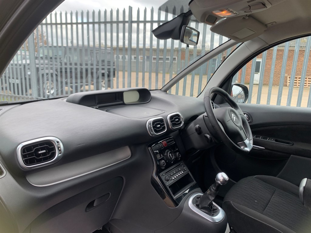 Used Citroen C3 Picasso 2010 for sale - 77679126: Photo 13