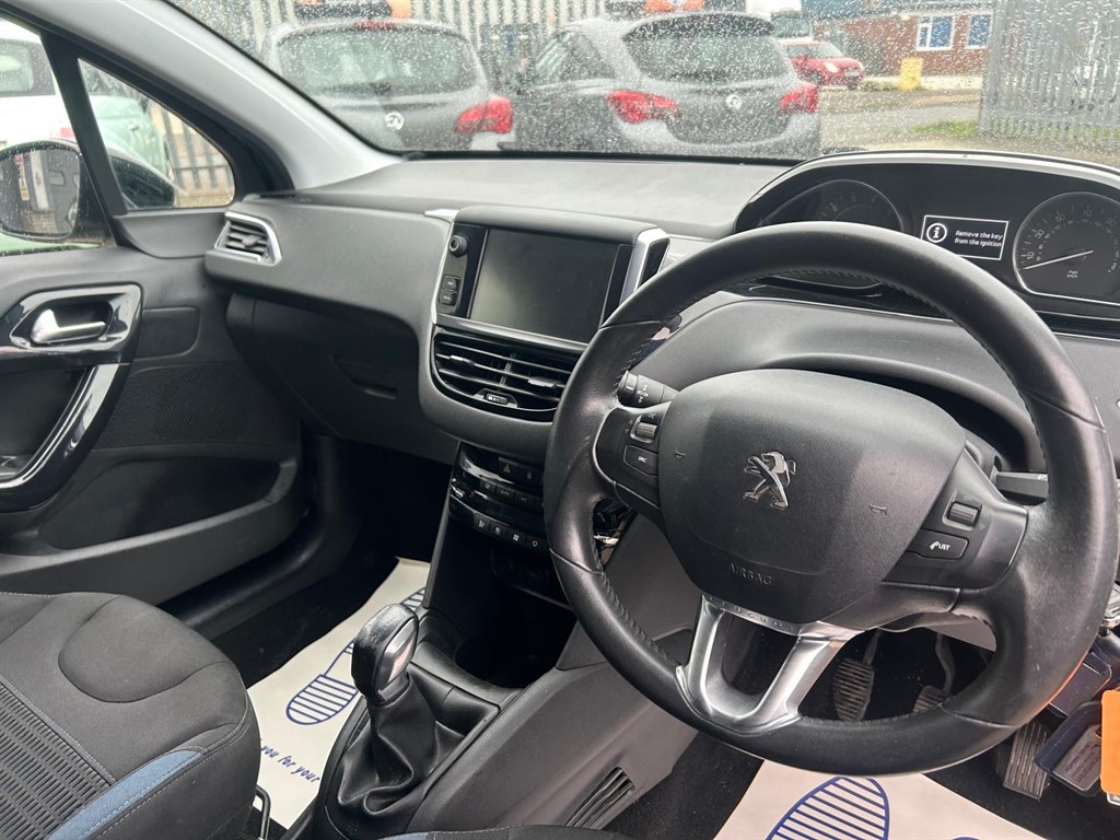 Used Peugeot 208 2015 for sale - 77778850: Photo 16
