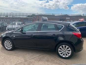 Used Vauxhall Astra 2016 for sale - 79407770: Photo