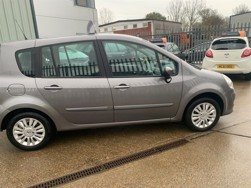 Used Renault Modus 2011 for sale - 76575308: Photo 11