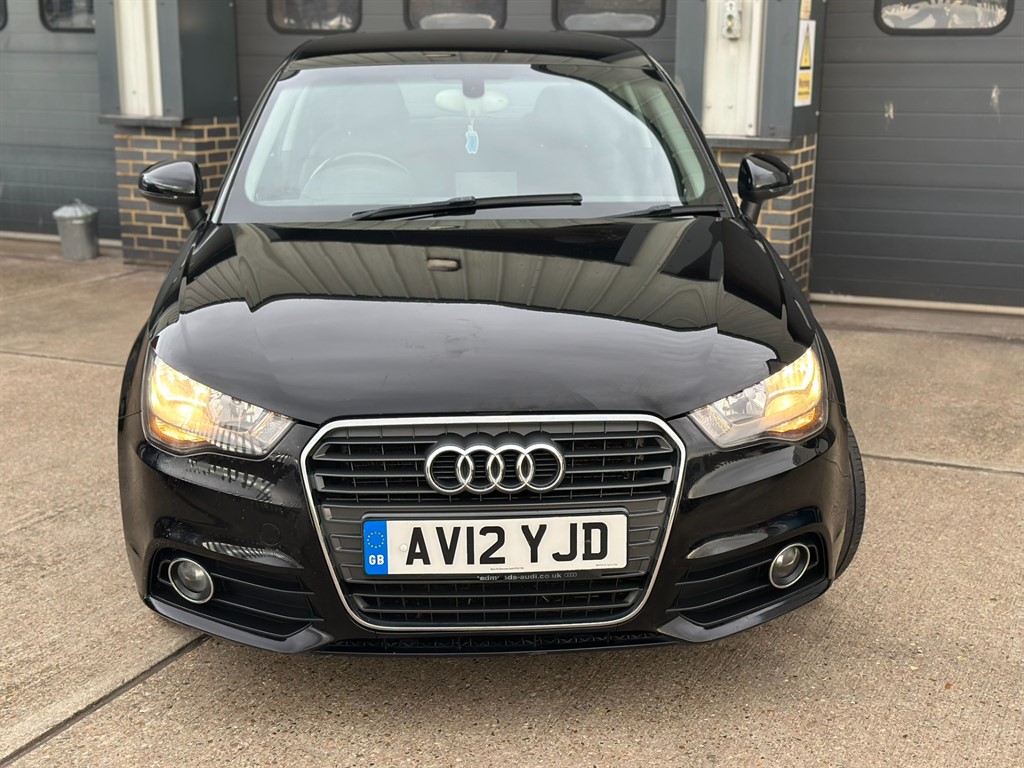 Used Audi A1 2012 for sale - 76628561: Photo 2