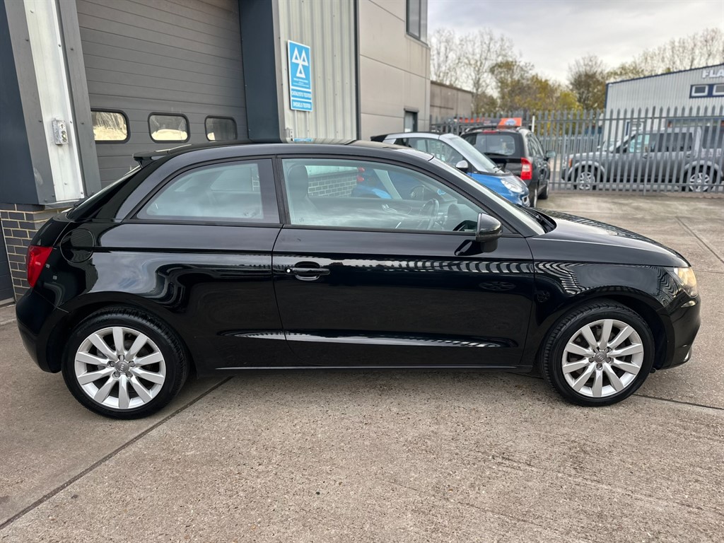 Used Audi A1 2012 for sale - 76628561: Photo 3