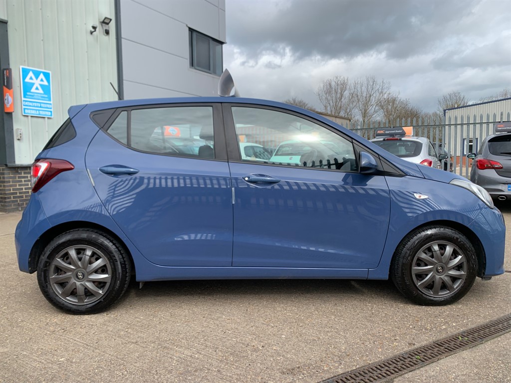 Used Hyundai i10 2017 for sale - 78055448: Photo 11