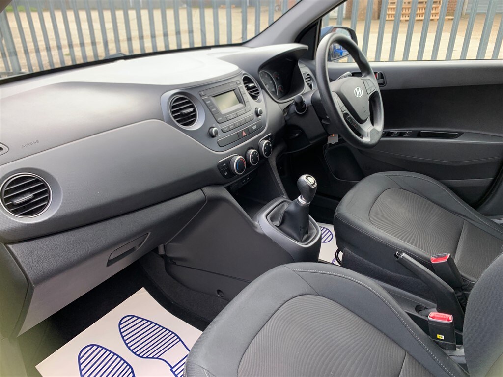 Used Hyundai i10 2017 for sale - 78055448: Photo 16