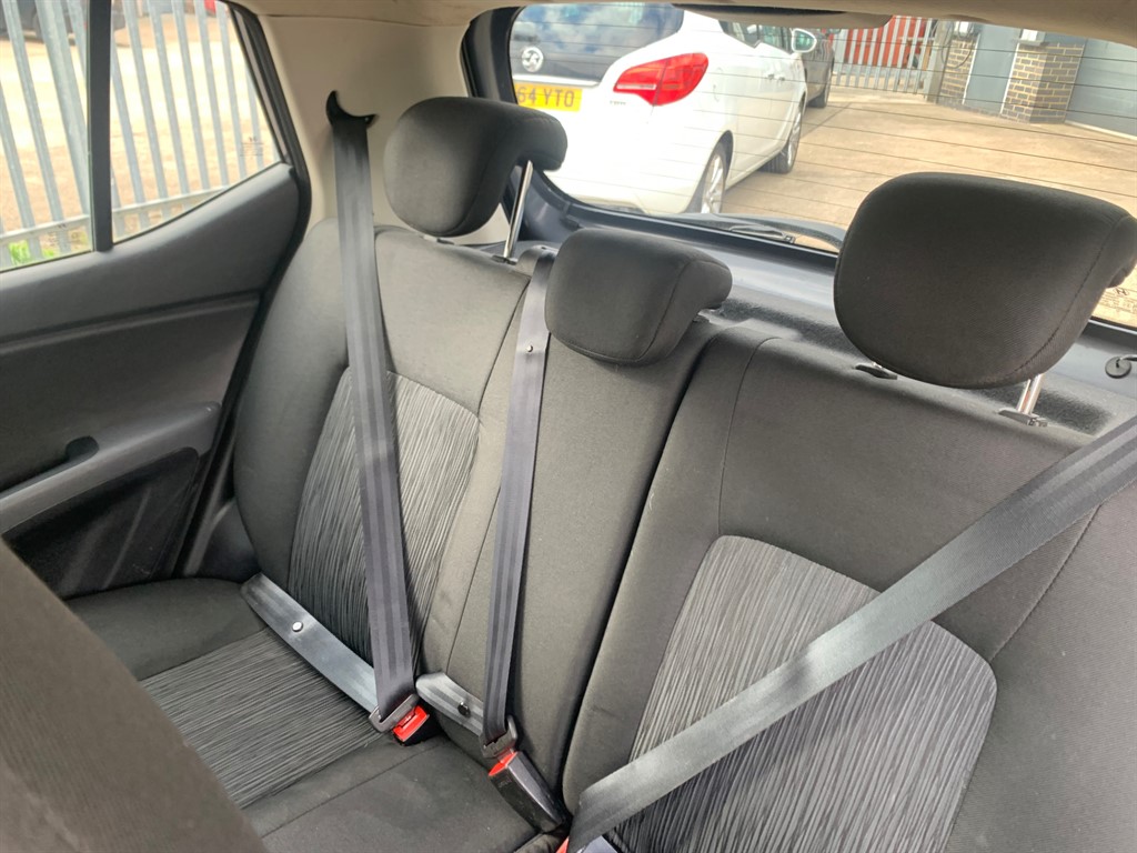 Used Hyundai i10 2014 for sale - 76494193: Photo 12