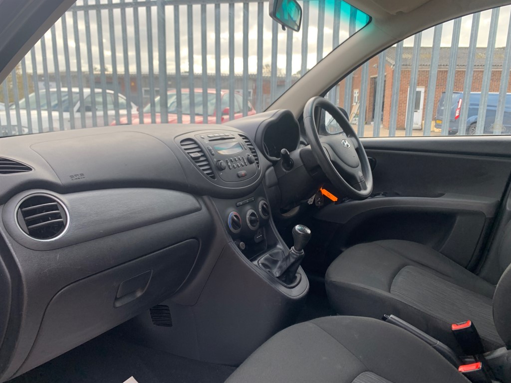 Used Hyundai i10 2014 for sale - 76494193: Photo 13