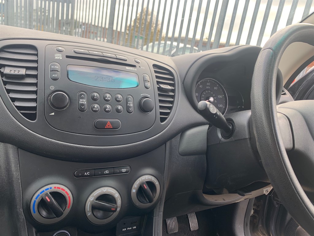 Used Hyundai i10 2014 for sale - 76494193: Photo 15