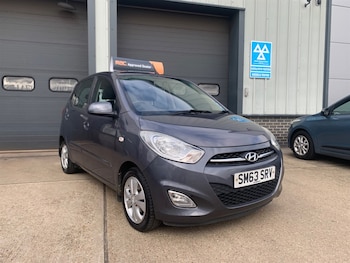 Used Hyundai i10 2014 for sale - 76494193: Photo