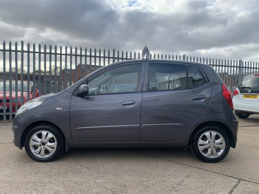 Used Hyundai i10 2014 for sale - 76494193: Photo 5