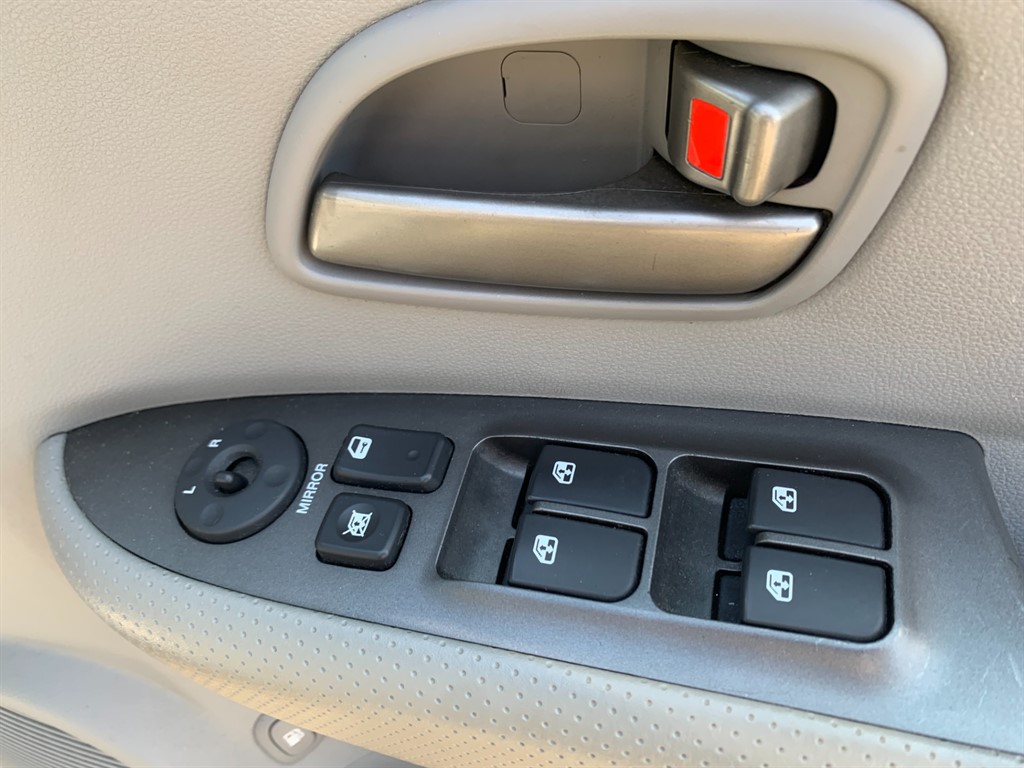 Used Kia Carens 2007 for sale - 76882103: Photo 18