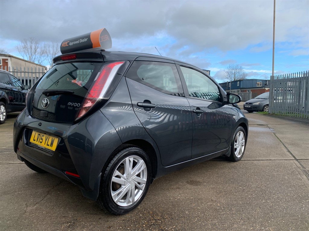 Used Toyota AYGO 2015 for sale - 77435372: Photo 15