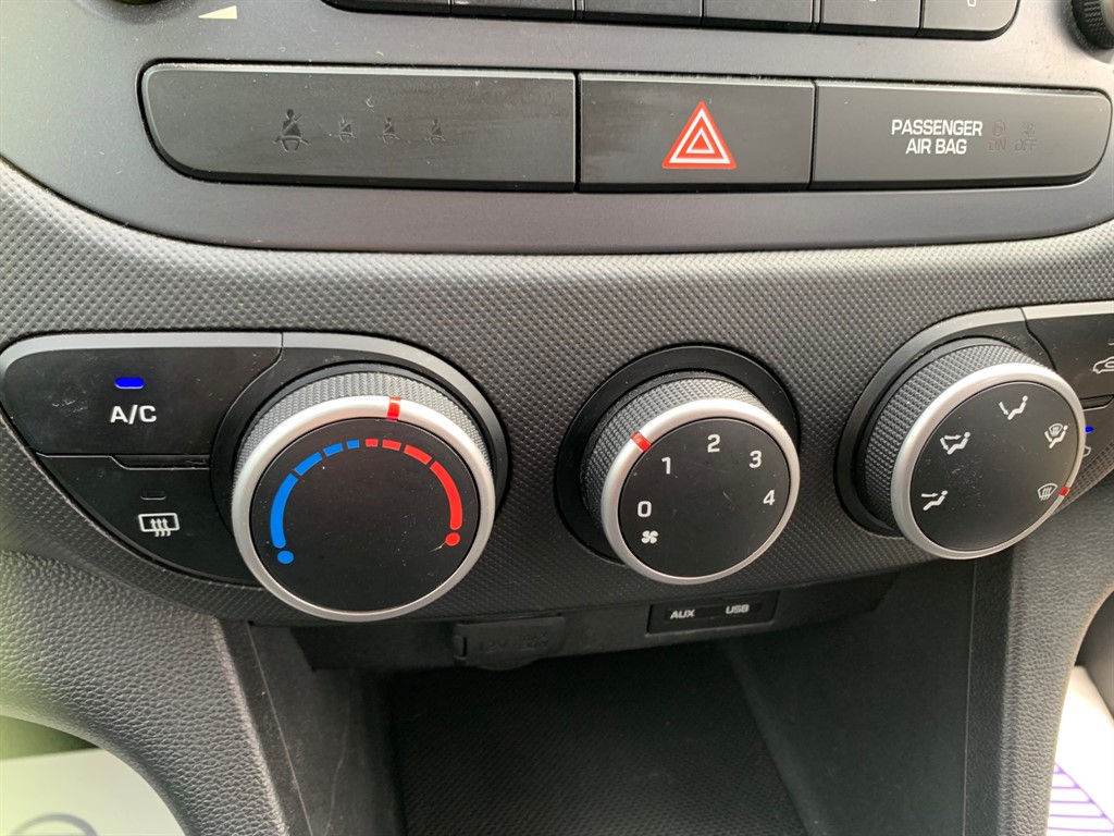 Used Hyundai i10 2017 for sale - 77903585: Photo 17