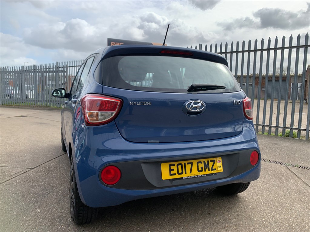 Used Hyundai i10 2017 for sale - 77903585: Photo 8