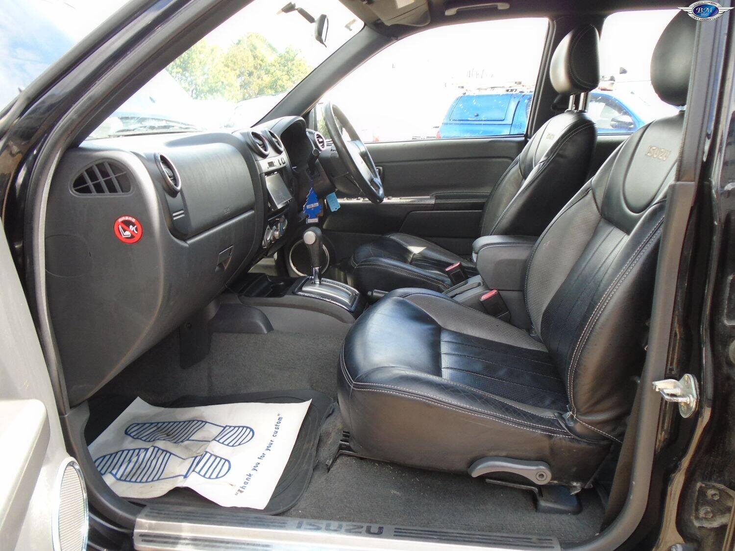Used Isuzu Rodeo 2010 for sale - 76313945: Photo 17