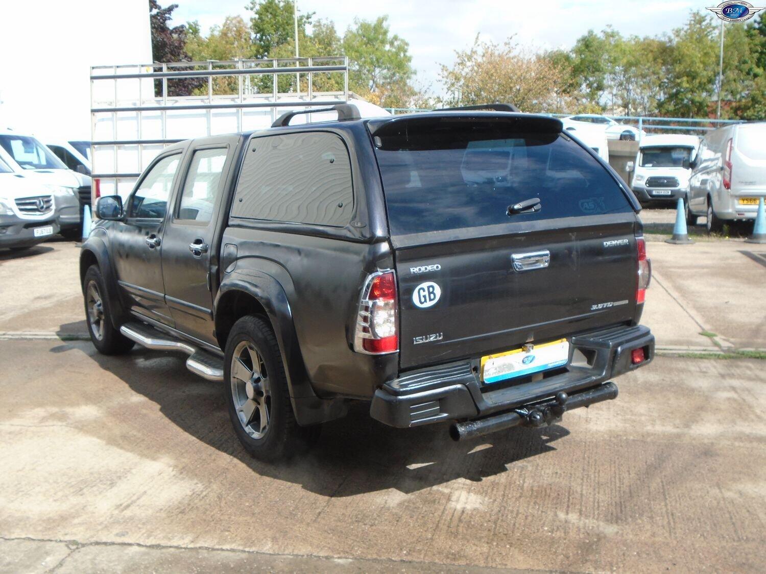 Used Isuzu Rodeo 2010 for sale - 76313945: Photo 5