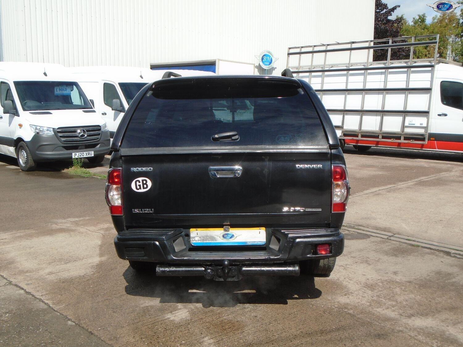 Used Isuzu Rodeo 2010 for sale - 76313945: Photo 6